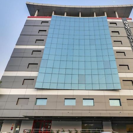 Oyo Townhouse 181 Ganeshpeth Colony Hotel Nagpur Buitenkant foto