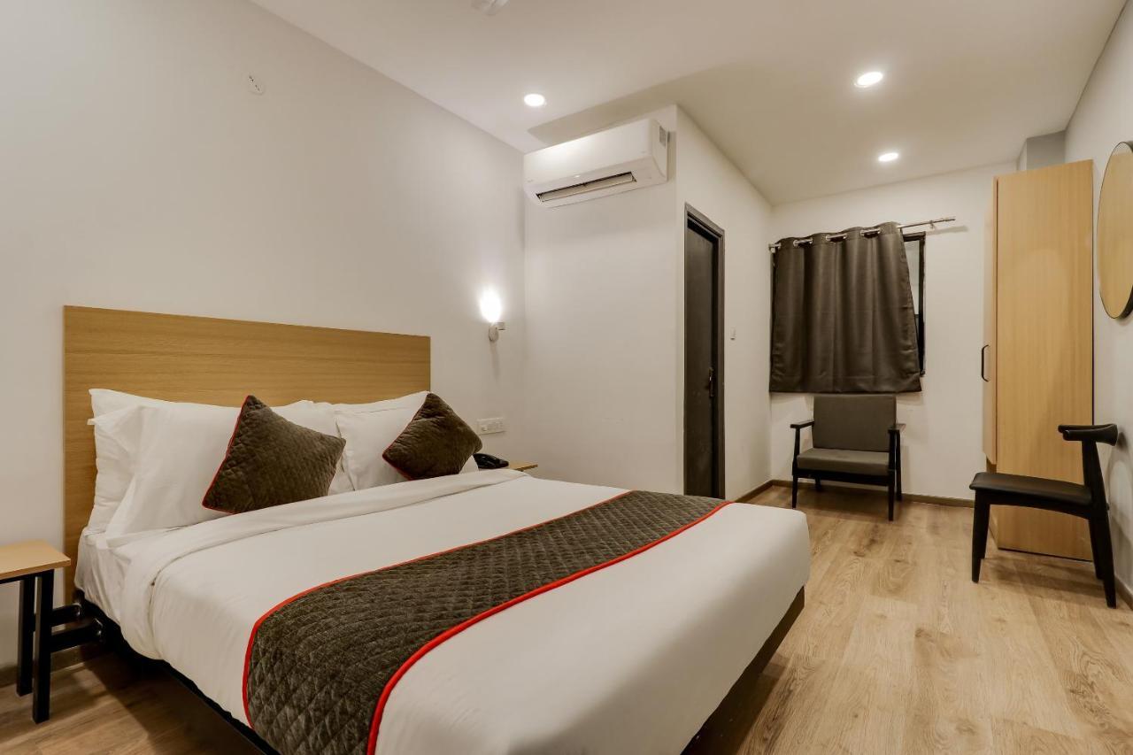 Oyo Townhouse 181 Ganeshpeth Colony Hotel Nagpur Buitenkant foto